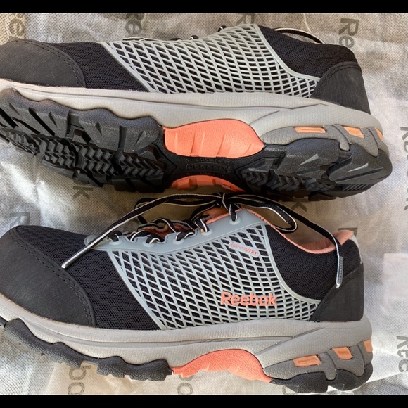 Work Reebok shoes - Picture 6 of 8